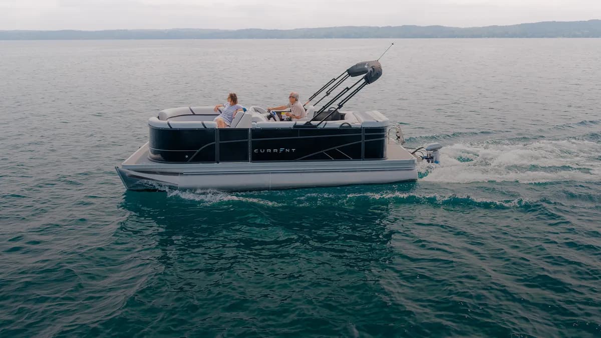 Current by Crest Pontoons
